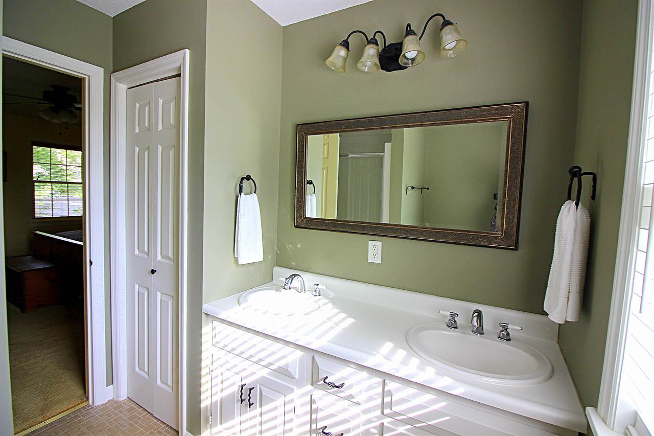307 Apple Hill Road Bennington, VT 05201 - Photo 21 of 35 Gallery Image 21