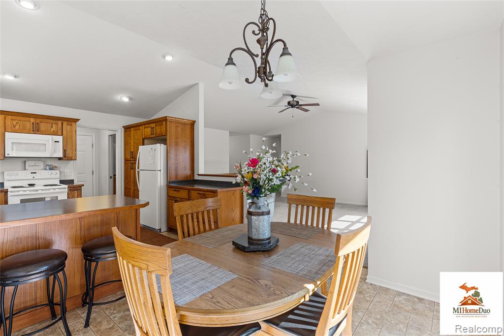8110 Middleton Road Corunna, MI 48817 - Photo 11 of 47