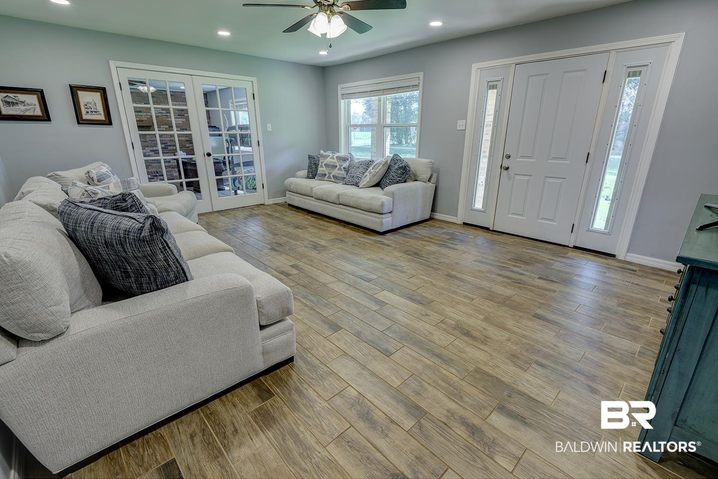 25855 Grey Road Loxley, AL 36551 - Photo 5 of 43 Living Room