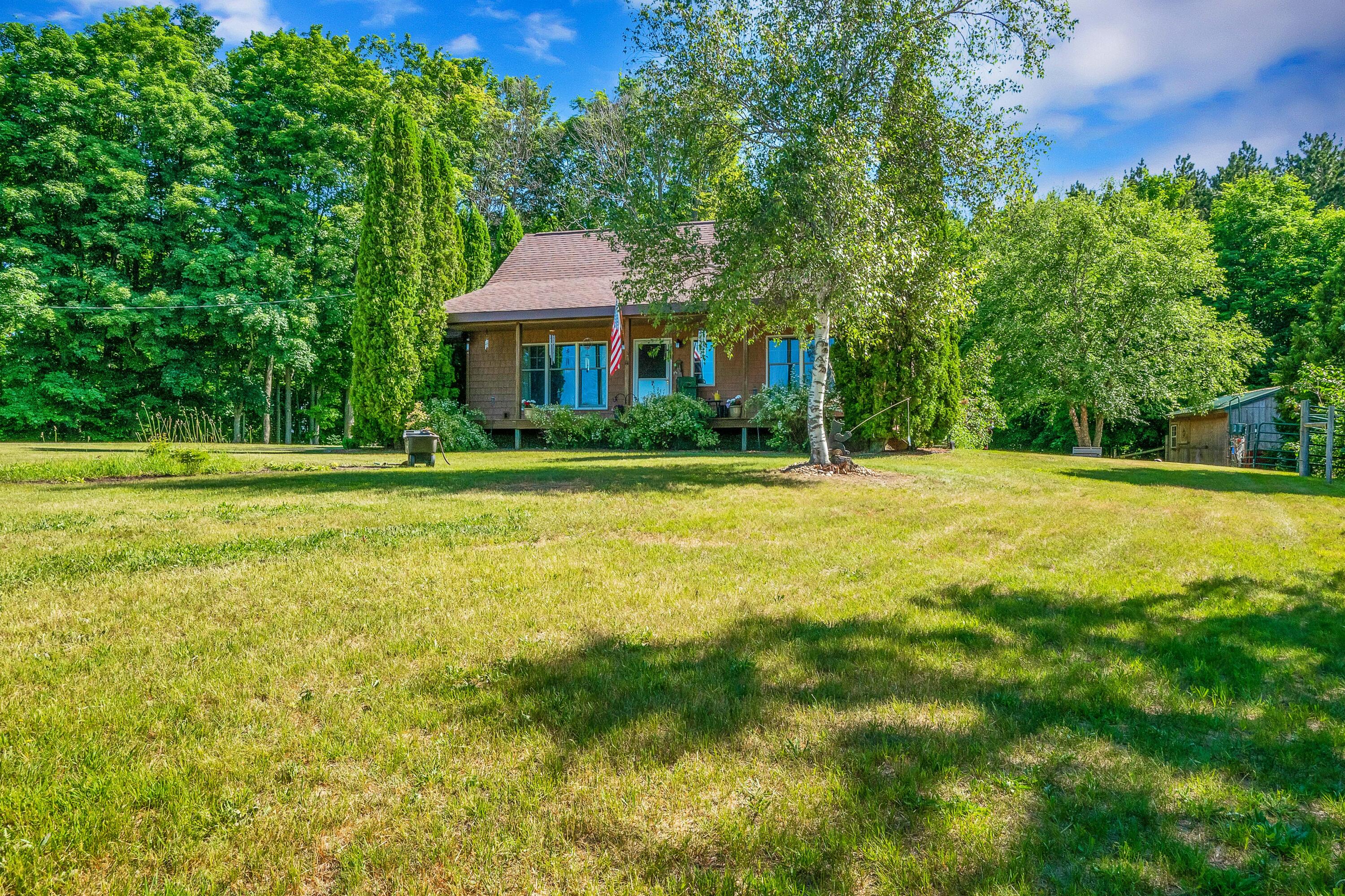 4197 Morgan Road Gaylord, MI 49735 - Photo 5 of 69 Gallery Image 5