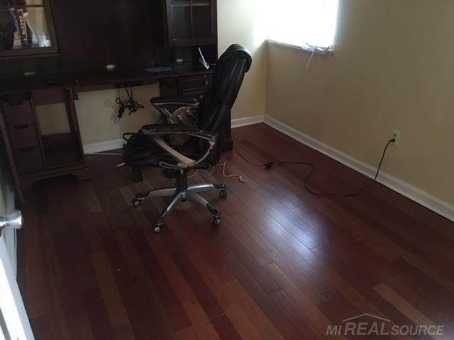 41961 Utica Road Sterling Heights, MI 48313 - Photo 4 of 13 31278668-3.JPG