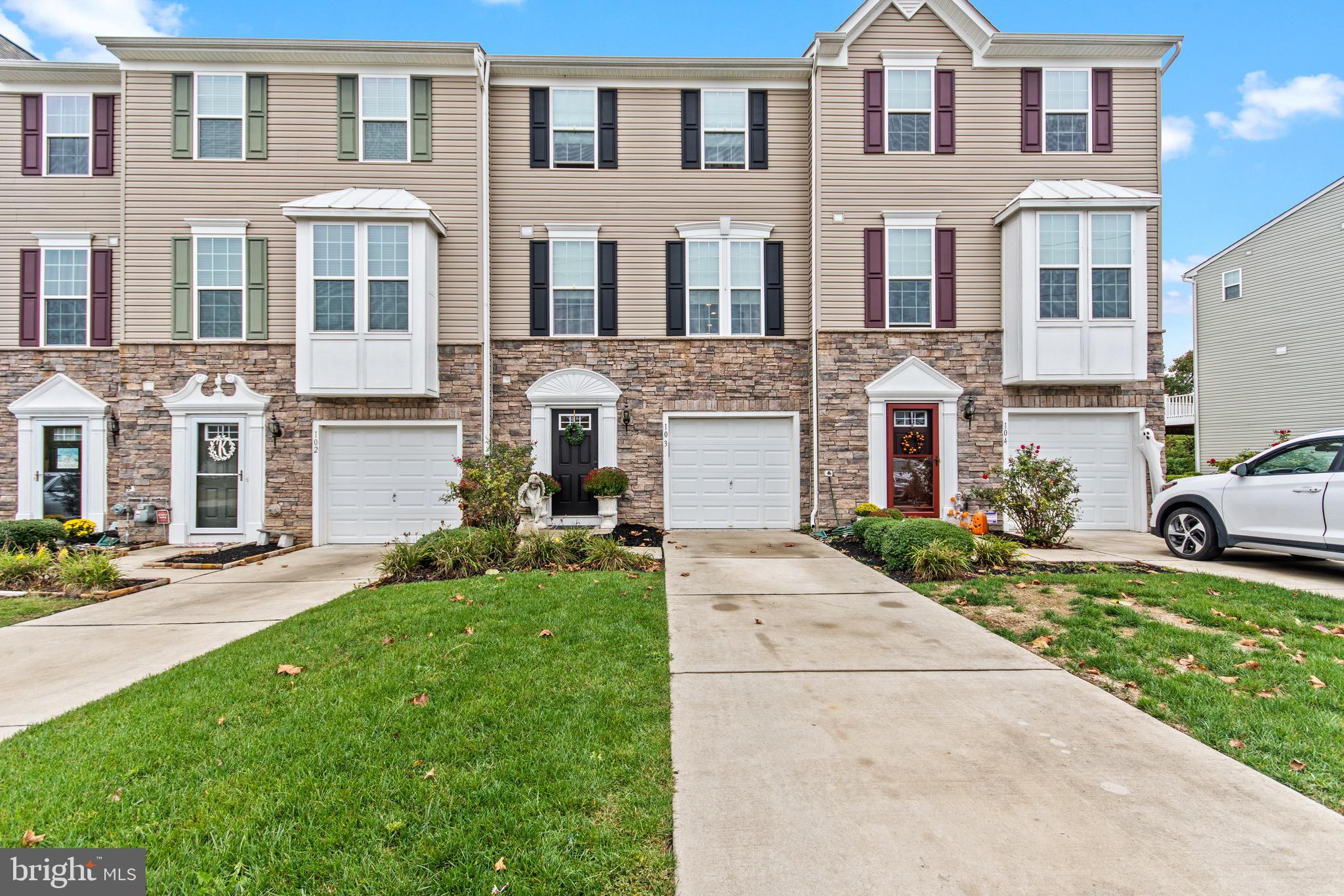 103 Emerson Court Clementon, NJ 08021 - Photo 2 of 24