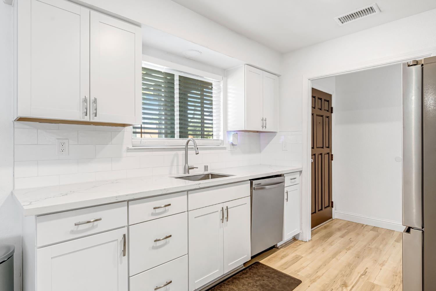 2428 West 3rd Street Madera, CA 93637 - Photo 17 of 39