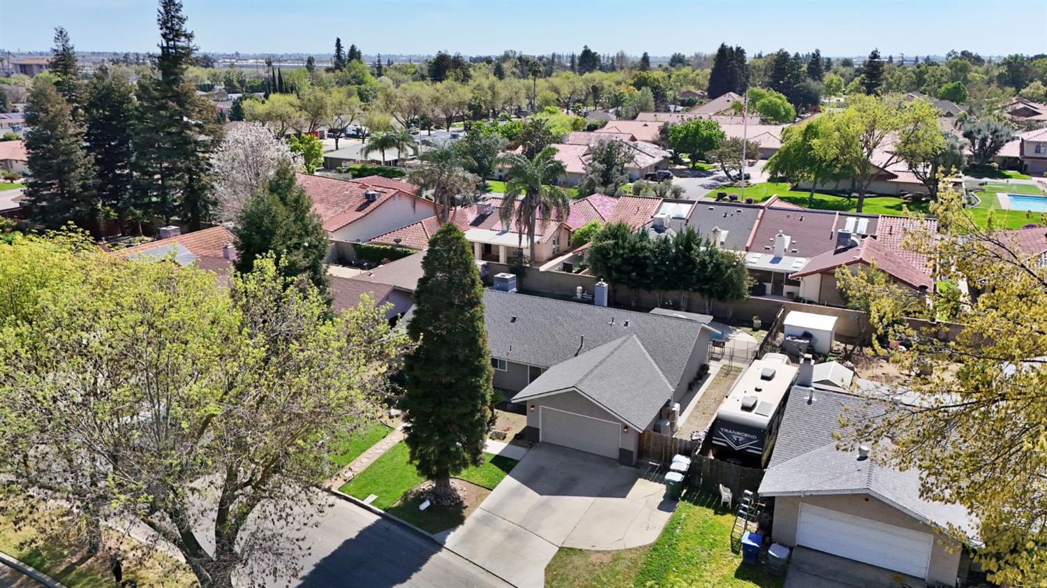 2428 West 3rd Street Madera, CA 93637 - Photo 33 of 39 an aerial view of multiple house