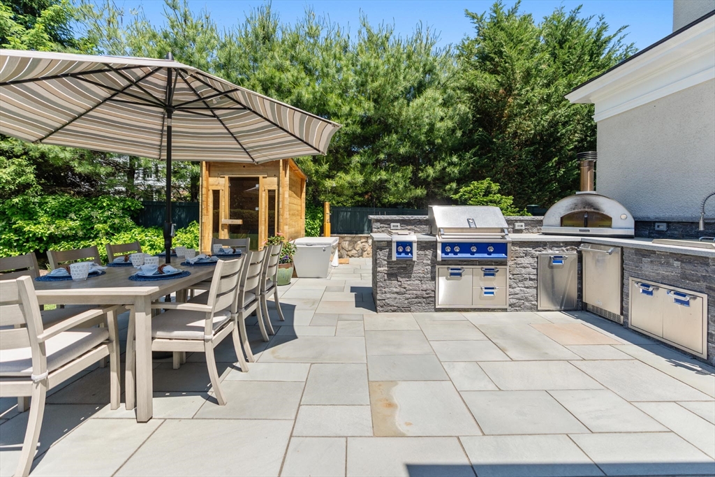10 Burnham Road Newton, MA 02465 - Photo 15 of 29