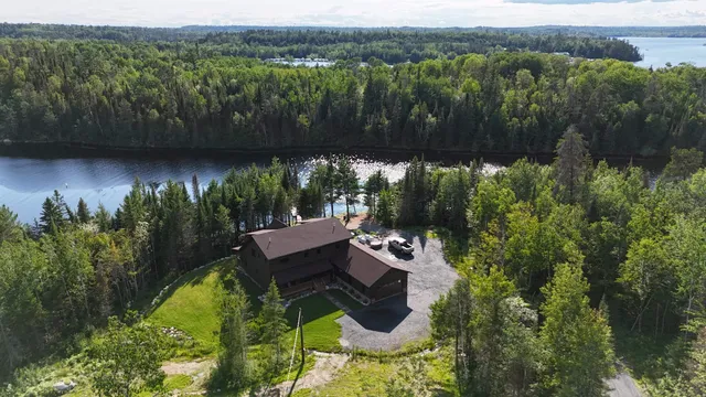 $1,595,000 | 7523 Nelson Road, Crane Lake, MN 55725