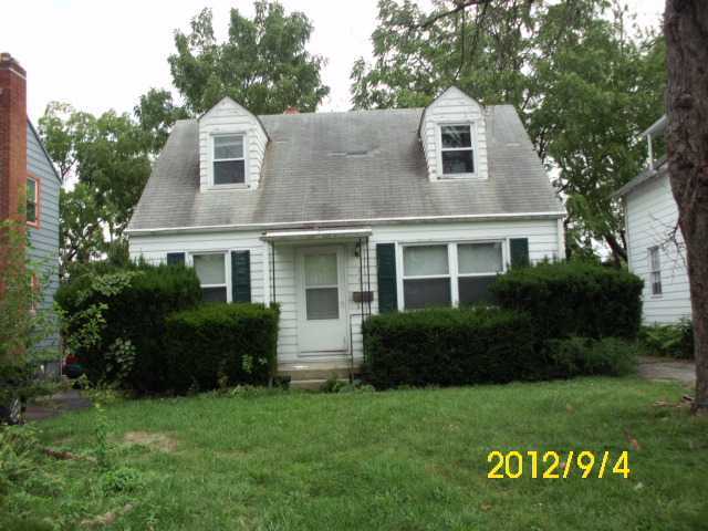 682 South Hampton Road Columbus, OH 43213 - Photo 1 of 7