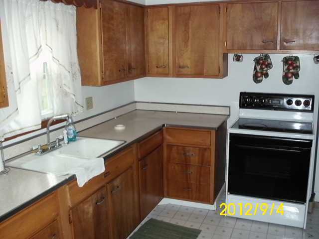 682 South Hampton Road Columbus, OH 43213 - Photo 4 of 7