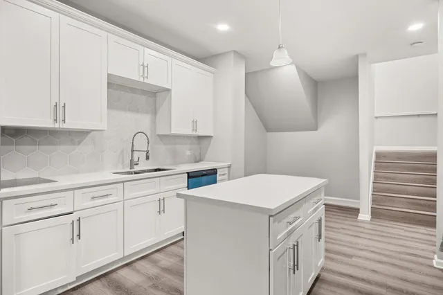 $1,700 | 8534 Woodlyn Road, Houston, TX 77028