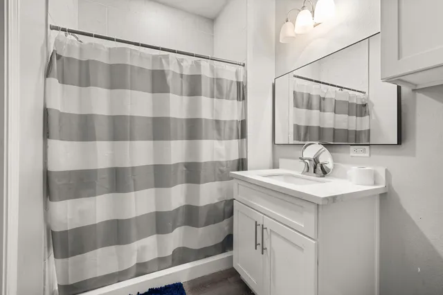 $1,700 | 8534 Woodlyn Road, Houston, TX 77028