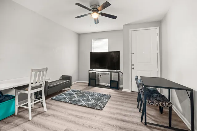 $1,700 | 8534 Woodlyn Road, Houston, TX 77028