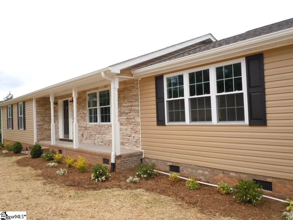 697 Burdette Road Gray Court, SC 29645 - Photo 3 of 29 Gallery Image 3