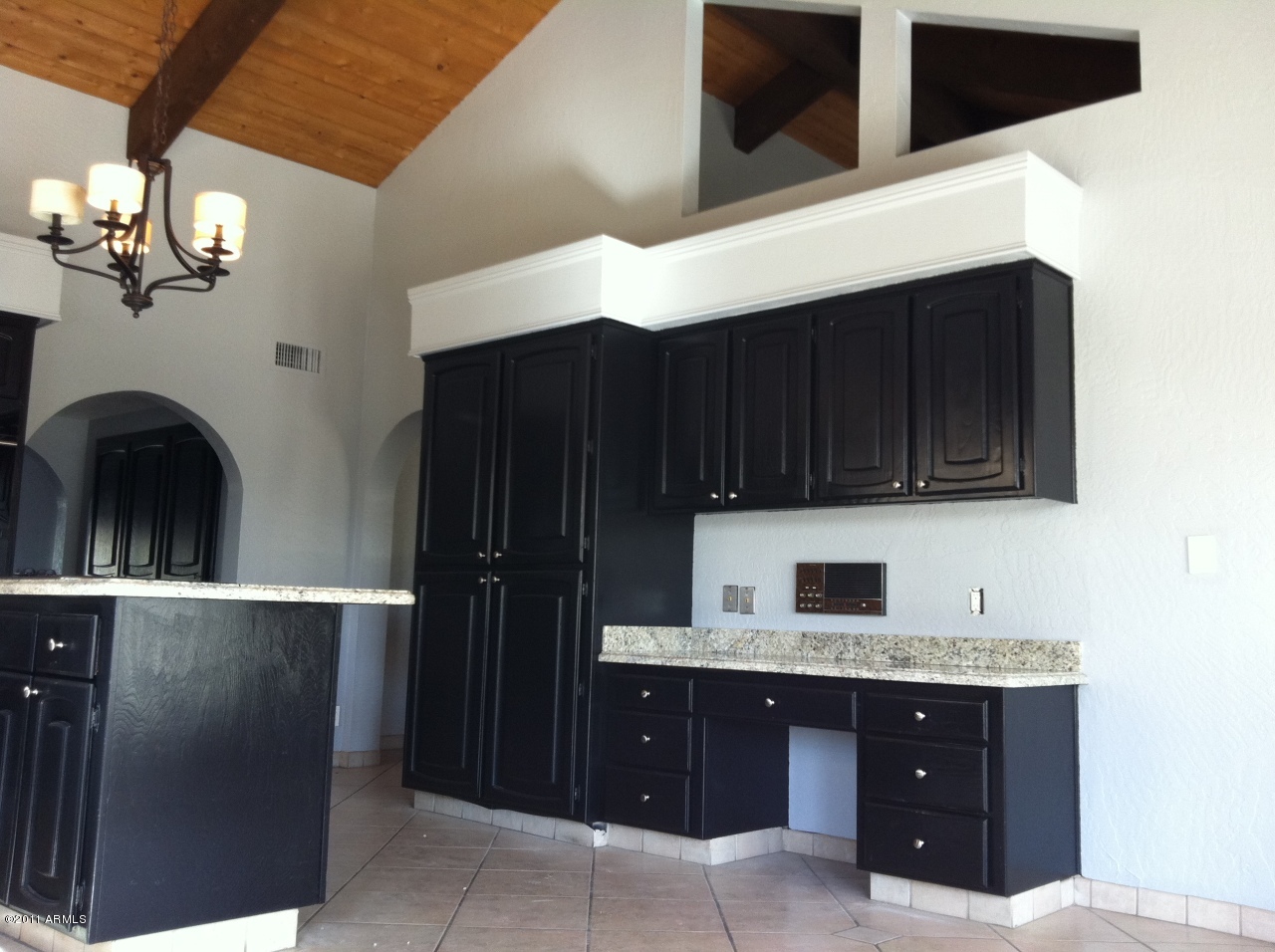 7635 West Wagoner Road Glendale, AZ 85308 - Photo 13 of 20 kitchen3