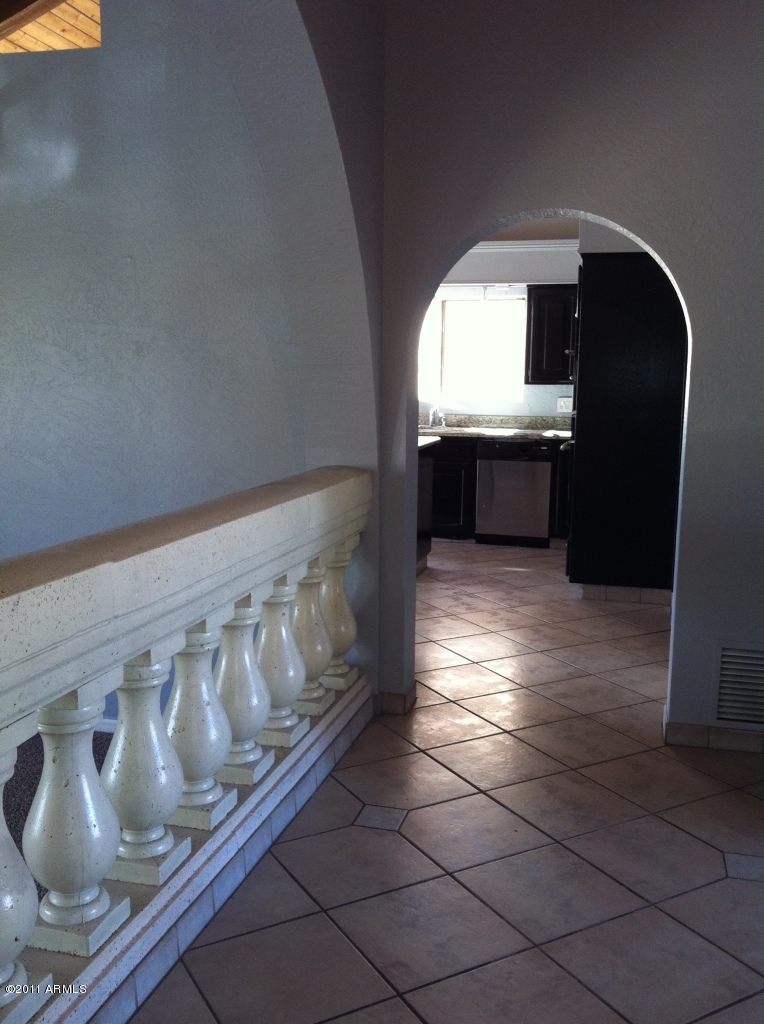 7635 West Wagoner Road Glendale, AZ 85308 - Photo 14 of 20 hall