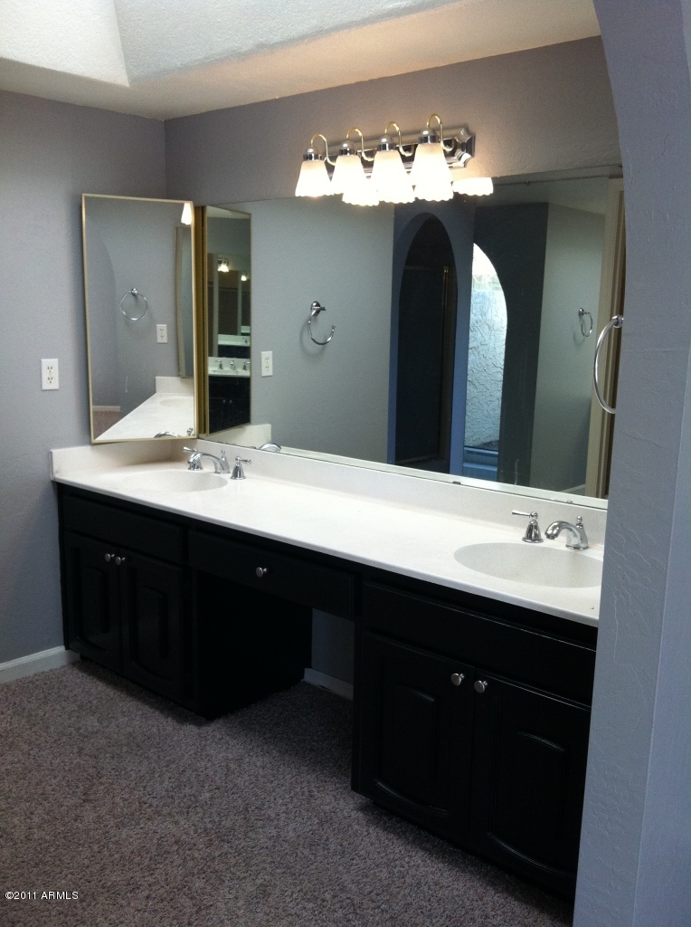 7635 West Wagoner Road Glendale, AZ 85308 - Photo 17 of 20 bathroom