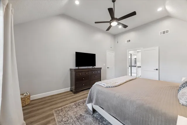 $405,000 | 18538 Iron Lake Drive, Houston, TX 77084