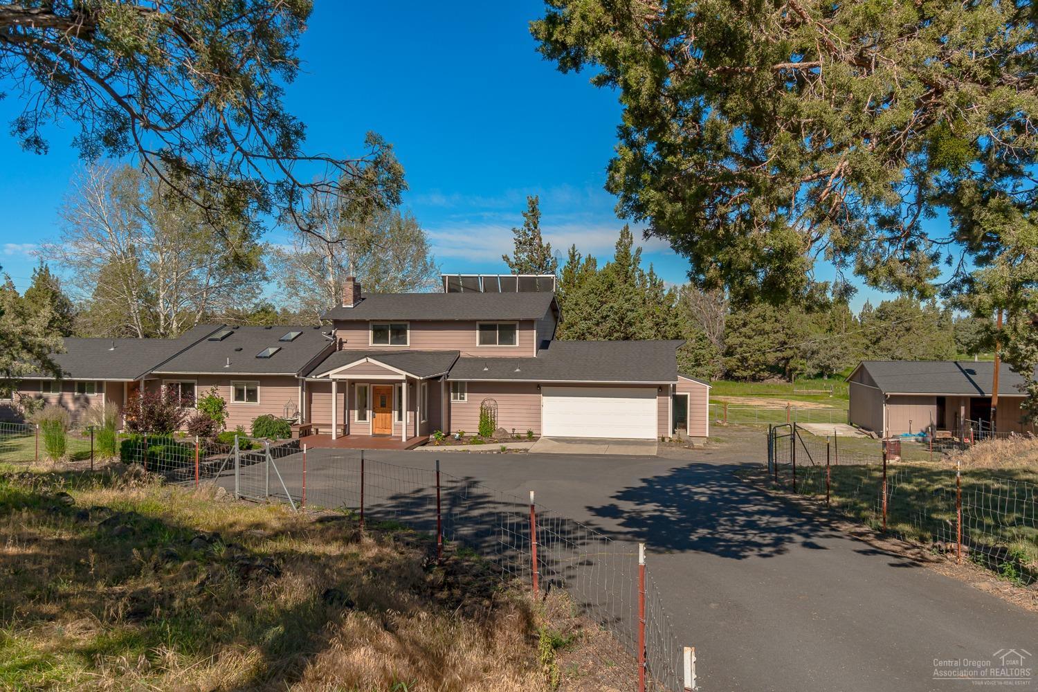 62435 Powell Butte Road Bend, OR 97701 - Photo 1 of 25 Gallery Image 1