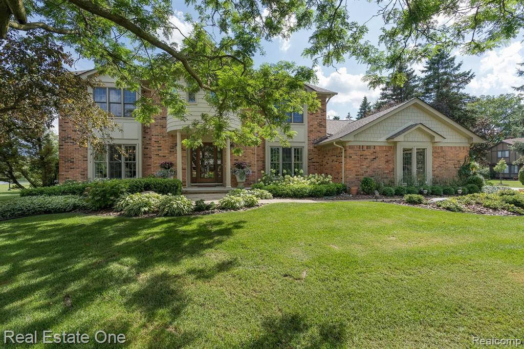 2497 Kimberly Fair Street Rochester, MI 48309 - Photo 1 of 46