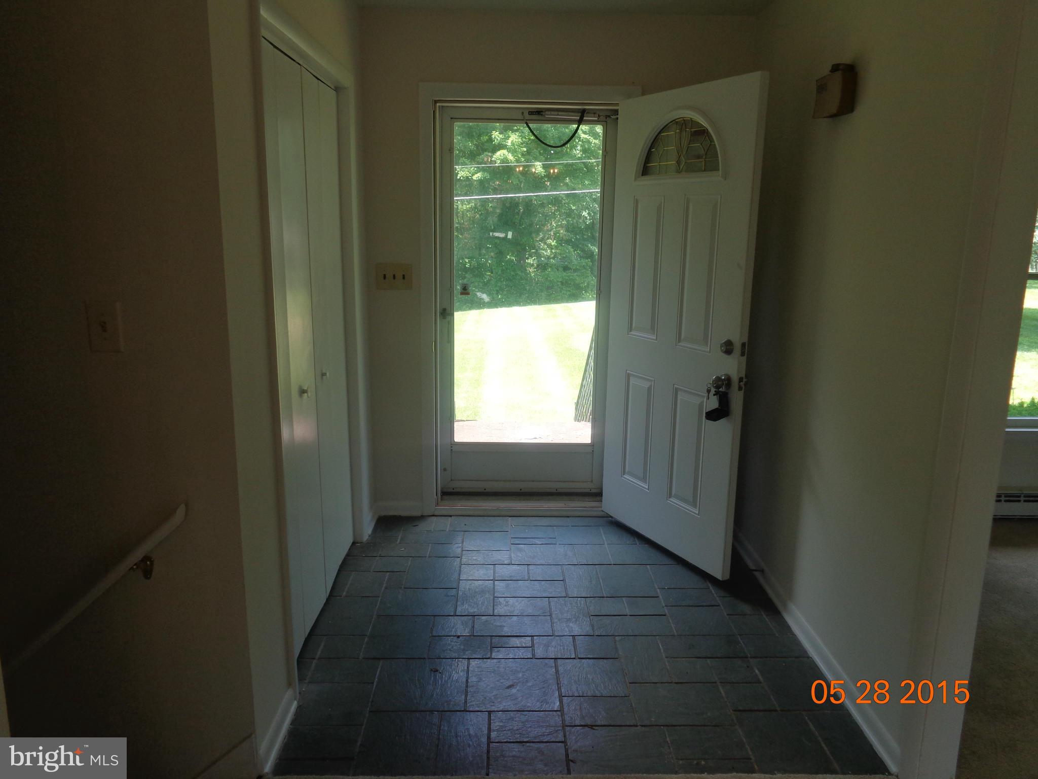 2308 Vineyard Road Falling Waters, WV 25419 - Photo 11 of 30 Interior (General)