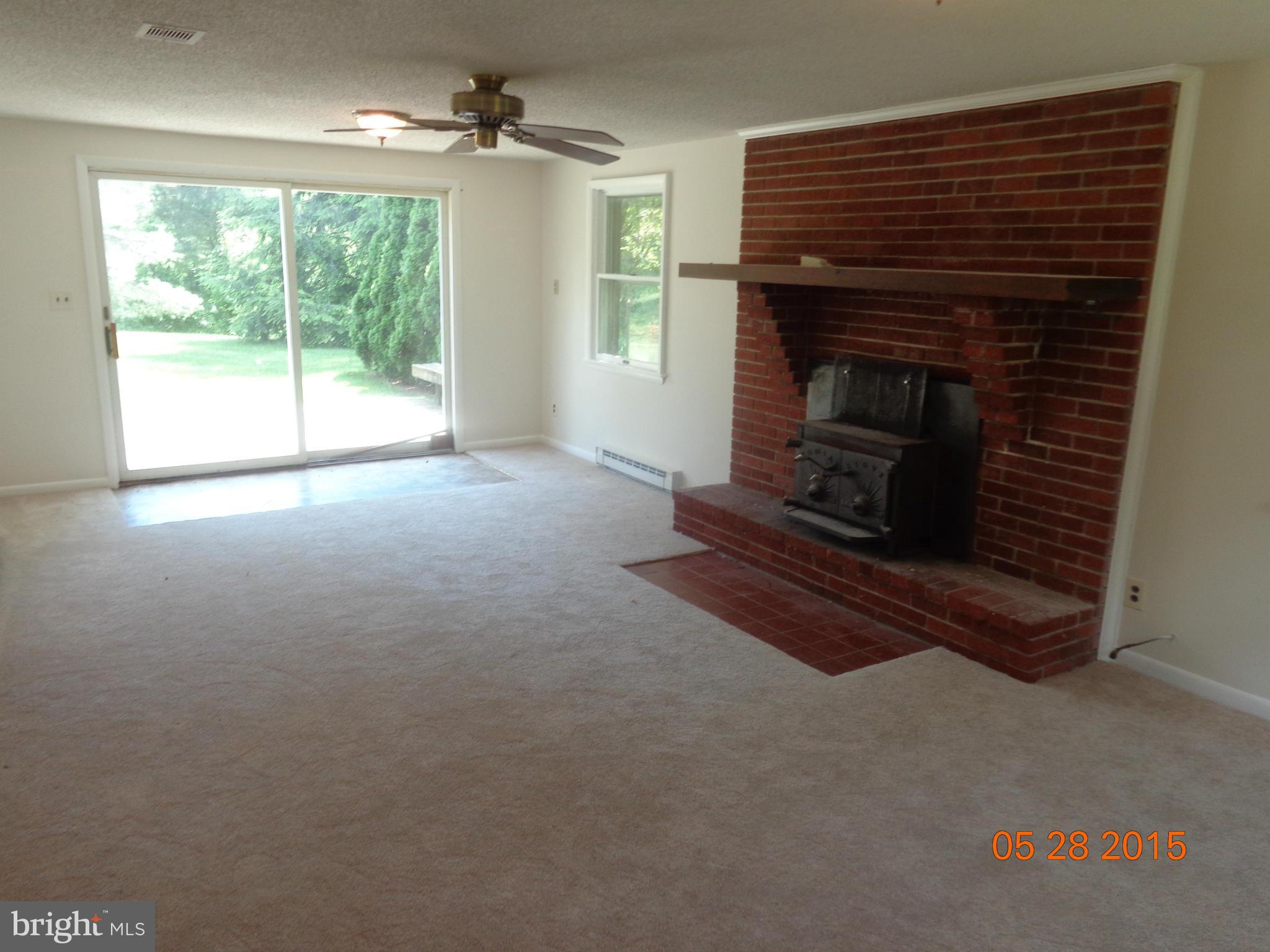 2308 Vineyard Road Falling Waters, WV 25419 - Photo 16 of 30 Family Room