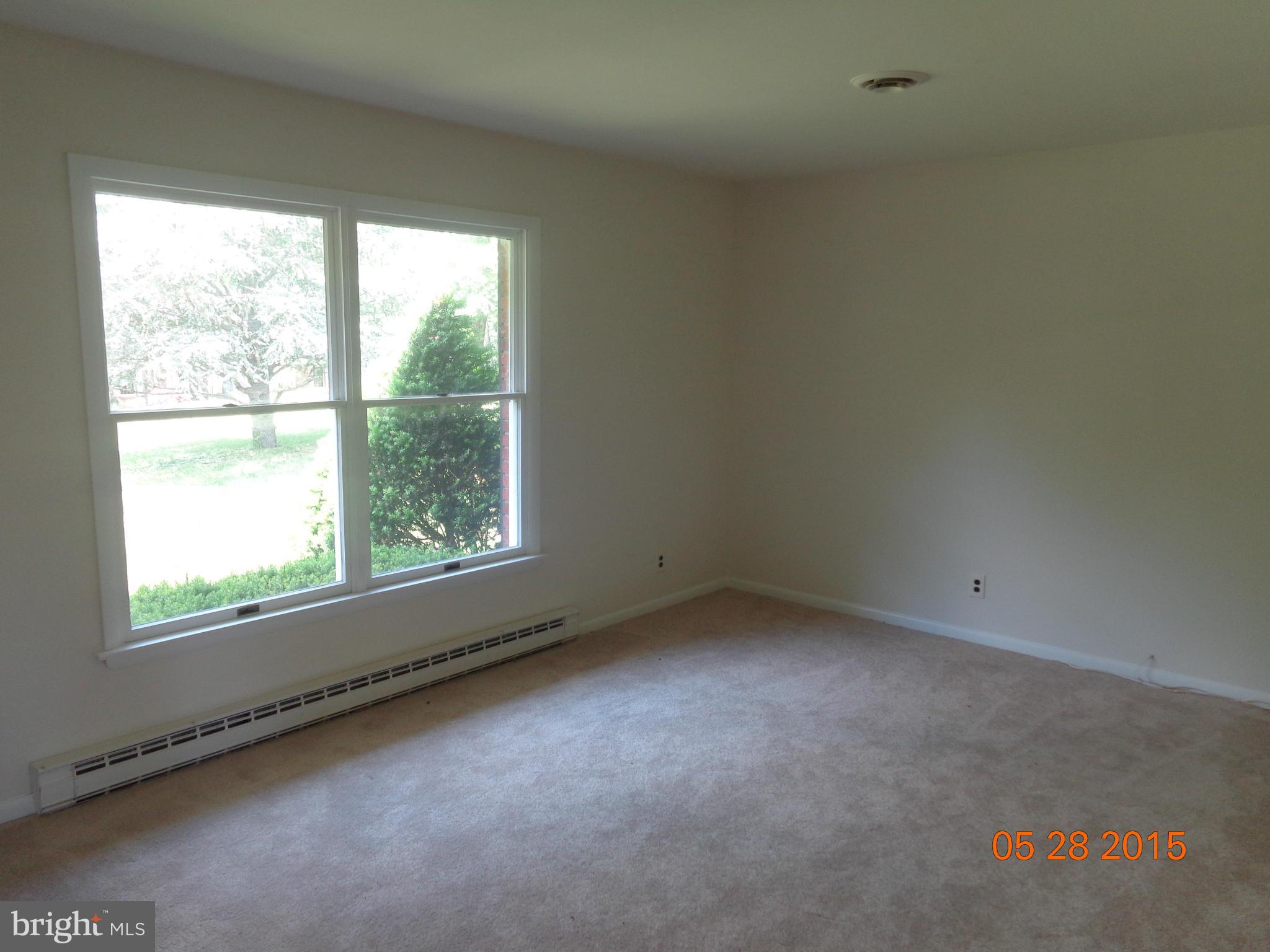 2308 Vineyard Road Falling Waters, WV 25419 - Photo 8 of 30 Interior (General)