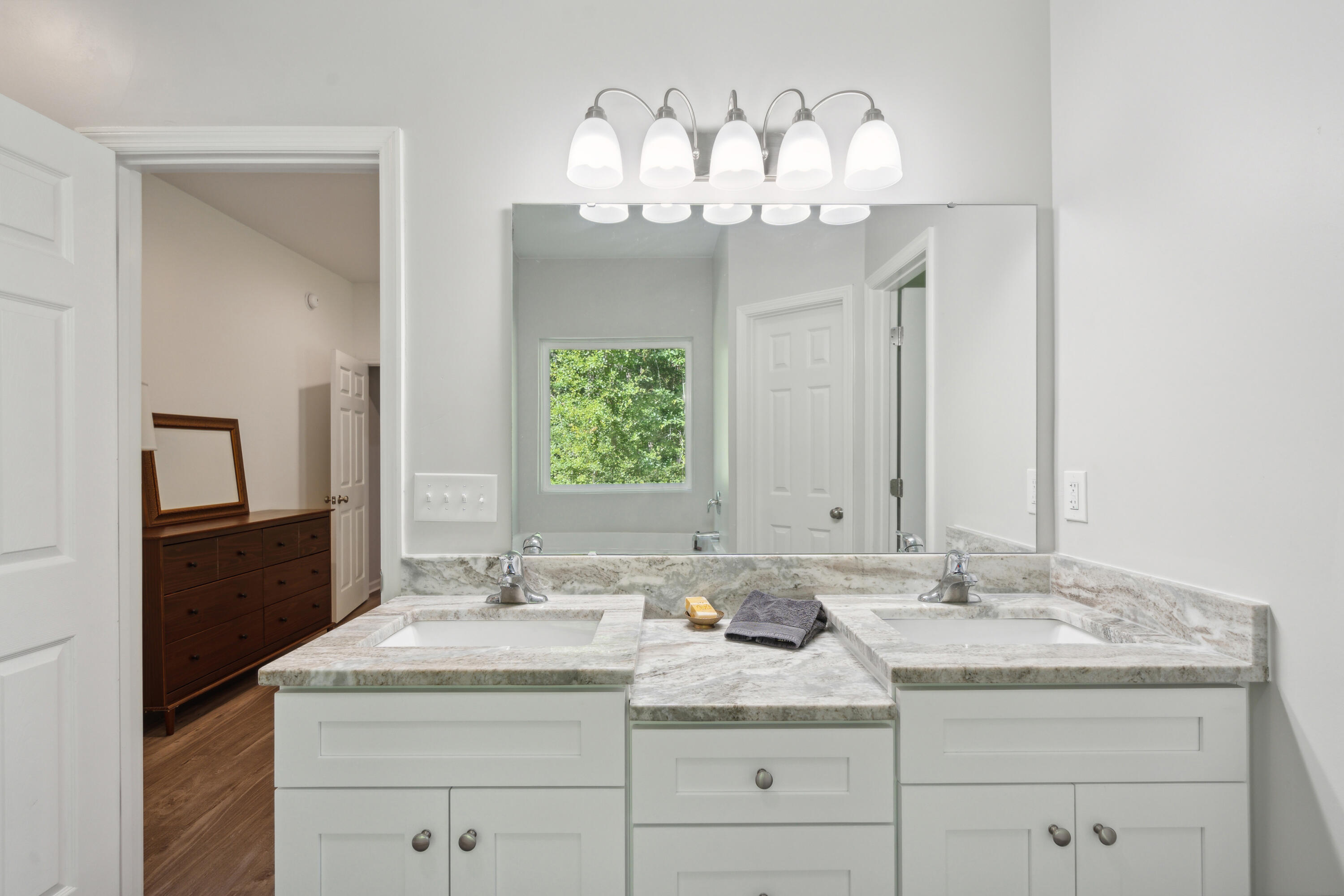 3684 Bohicket Road Johns Island, SC 29455 - Photo 18 of 44 Primary Bath