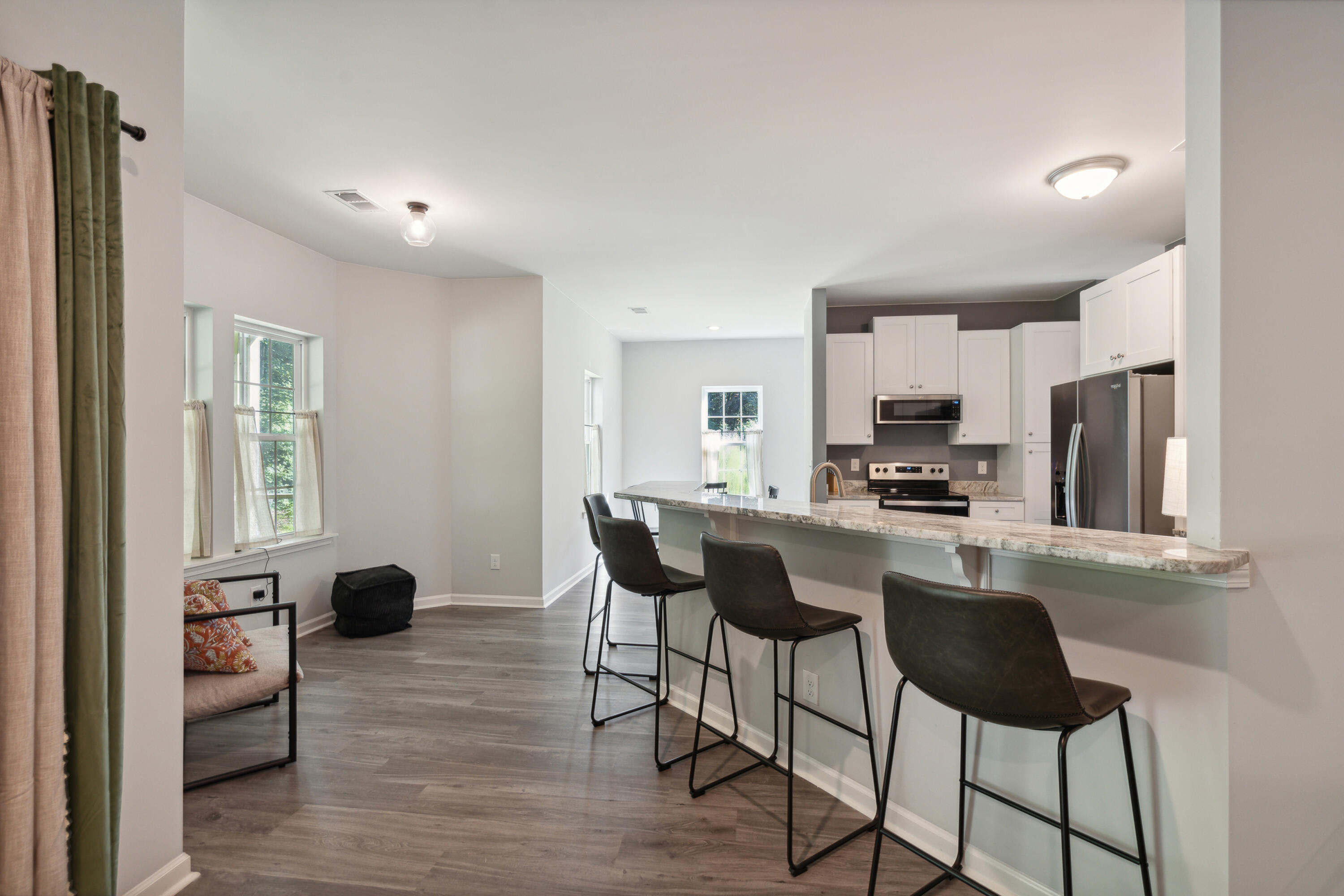 3684 Bohicket Road Johns Island, SC 29455 - Photo 9 of 44 Kitchen/dining