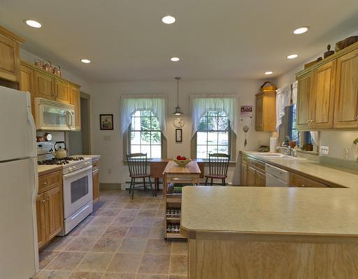 51 Turkey Cove Road Tenants Harbor, ME 04860 - Photo 4 of 18 Kitchen.