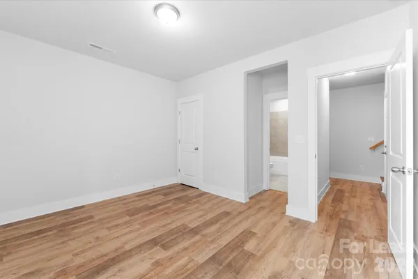 $3,200 | 628 Amalfi Drive, Davidson, NC 28036