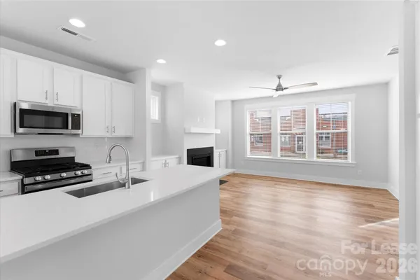 $3,200 | 628 Amalfi Drive, Davidson, NC 28036