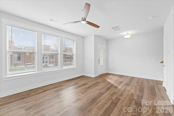 $3,200 | 628 Amalfi Drive, Davidson, NC 28036