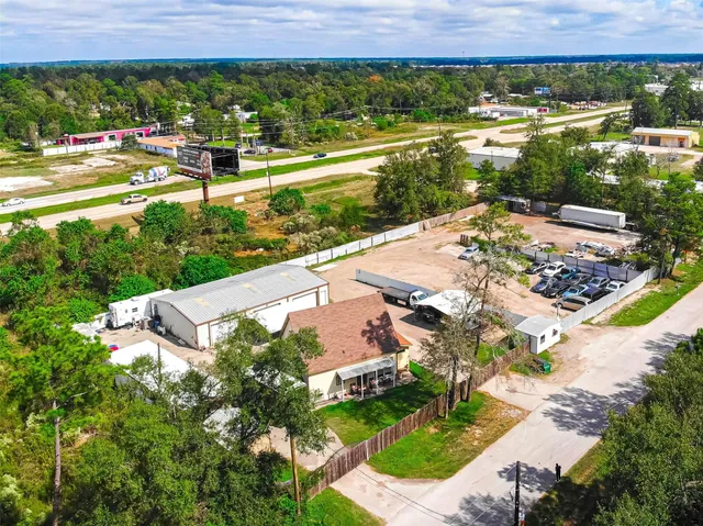 $800,000 | 6317 Big Oaks Drive, Conroe, TX 77385