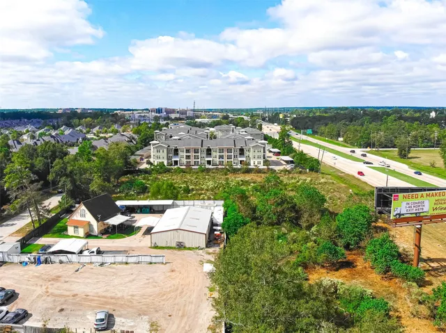 $800,000 | 6317 Big Oaks Drive, Conroe, TX 77385