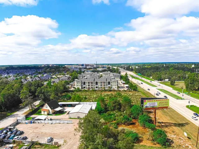 $800,000 | 6317 Big Oaks Drive, Conroe, TX 77385