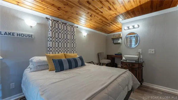 $910,000 | 1368 Hickory Lane, Osage Beach, MO 65065