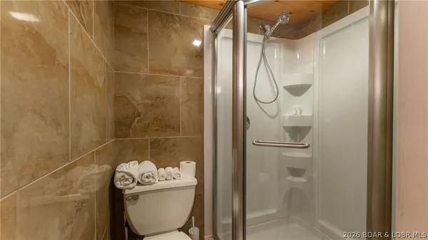 $910,000 | 1368 Hickory Lane, Osage Beach, MO 65065