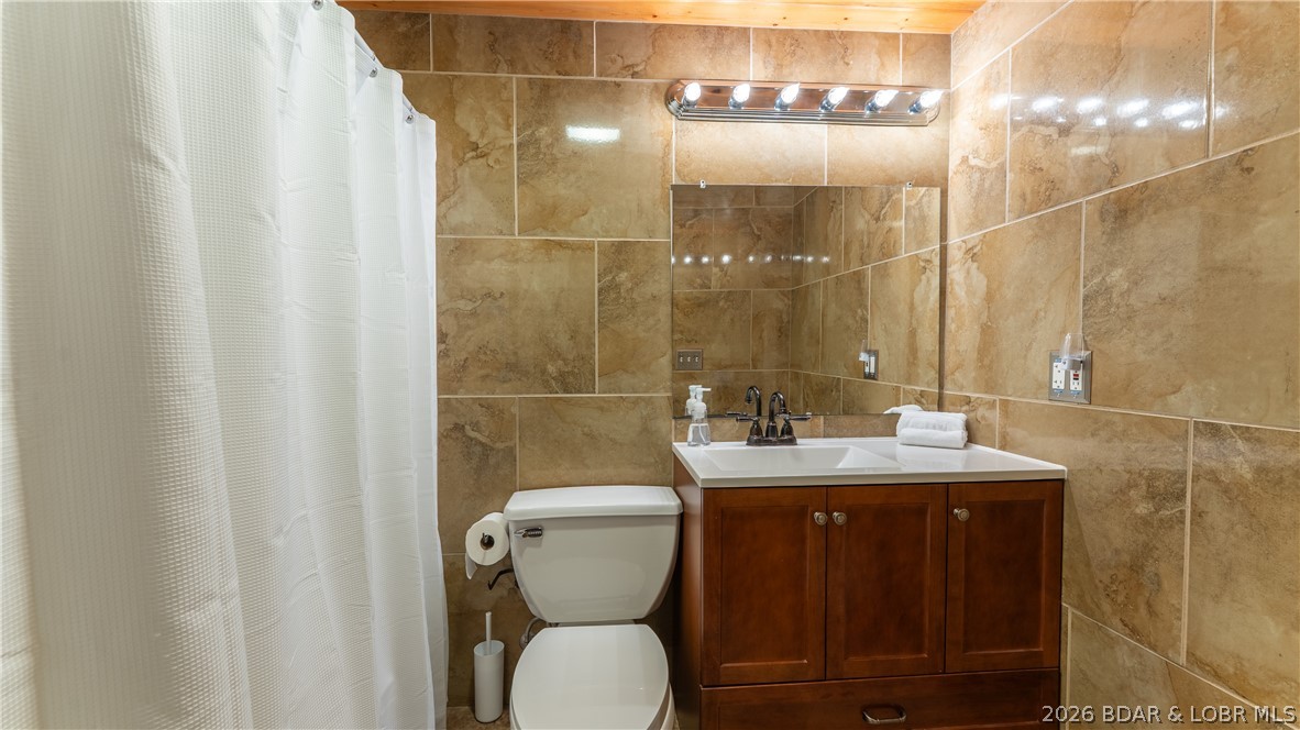 1368 Hickory Lane Osage Beach, MO 65065 - Photo 25 of 40