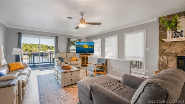 $910,000 | 1368 Hickory Lane, Osage Beach, MO 65065