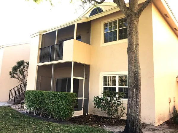 $2,550 | 671 Cypress Lake Boulevard, Unit D, Pompano Beach, FL 33064