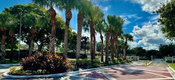 $2,550 | 671 Cypress Lake Boulevard, Unit D, Pompano Beach, FL 33064