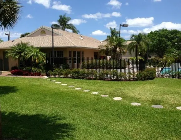 $2,550 | 671 Cypress Lake Boulevard, Unit D, Pompano Beach, FL 33064