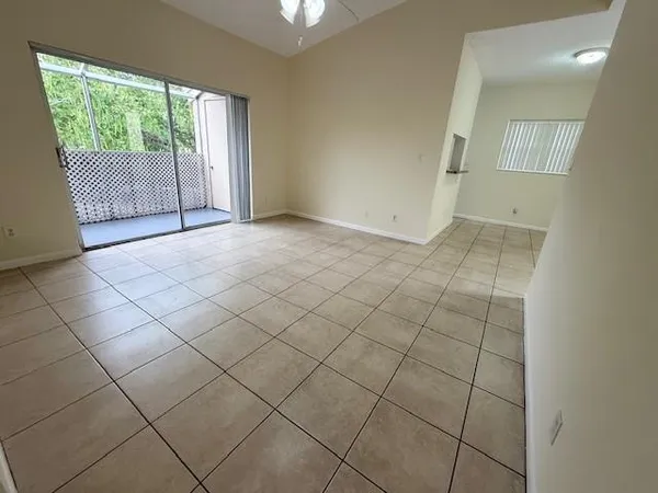 $2,550 | 671 Cypress Lake Boulevard, Unit D, Pompano Beach, FL 33064