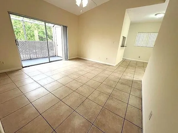 $2,550 | 671 Cypress Lake Boulevard, Unit D, Pompano Beach, FL 33064