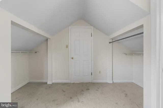 an empty room with an entryway