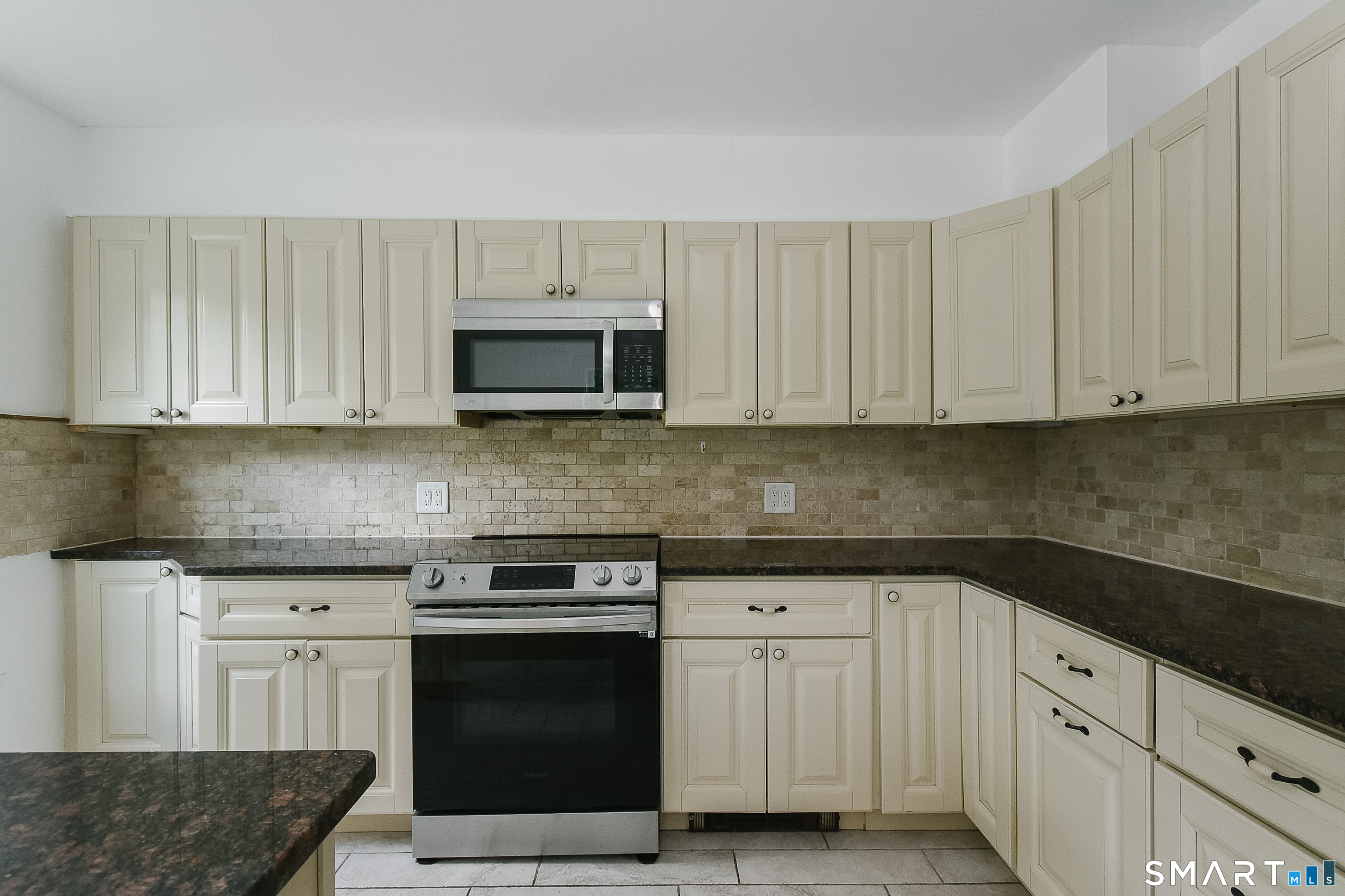 82 Greenwoods Road East Norfolk, CT 06058 - Photo 2 of 34