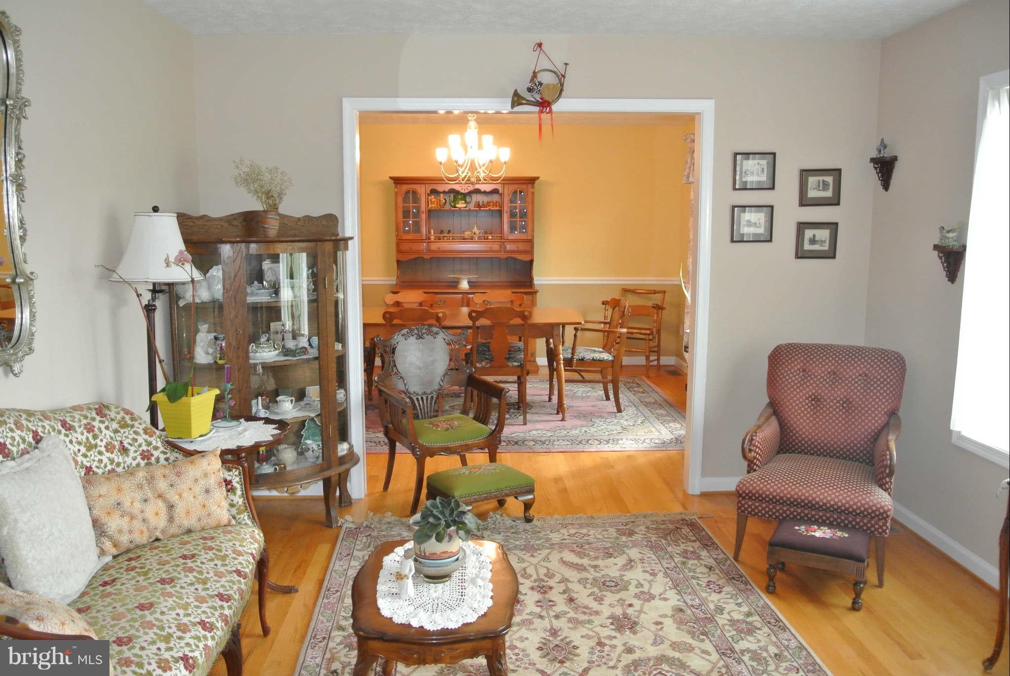 211 White Hall Road Winchester, VA 22603 - Photo 11 of 29 Living Room