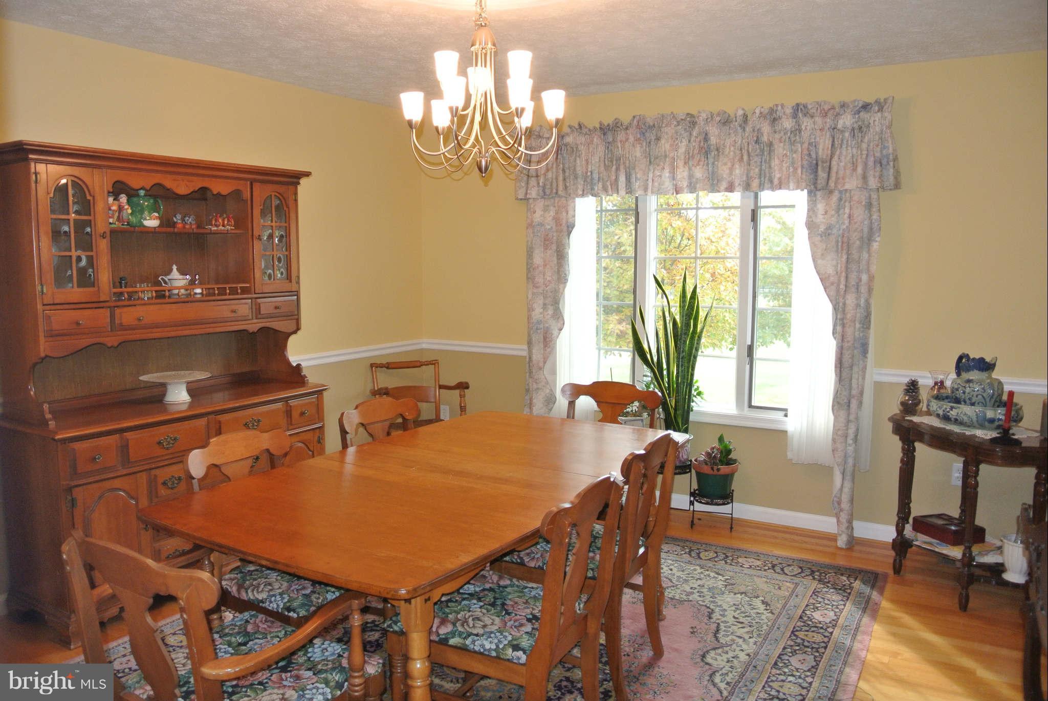 211 White Hall Road Winchester, VA 22603 - Photo 12 of 29 Dining Room