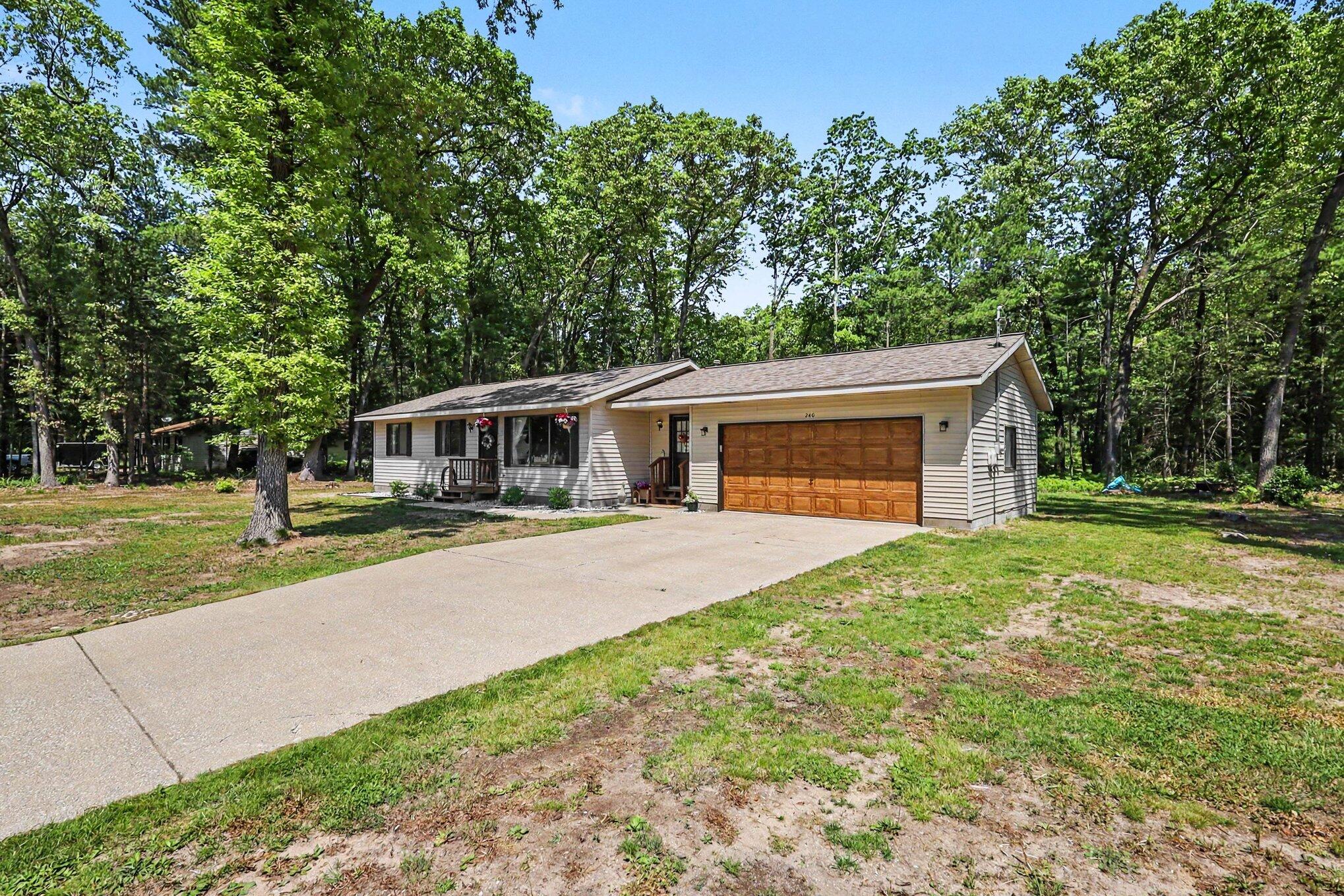 240 South Broton Road Muskegon, MI 49442 - Photo 25 of 25 003_file_3720