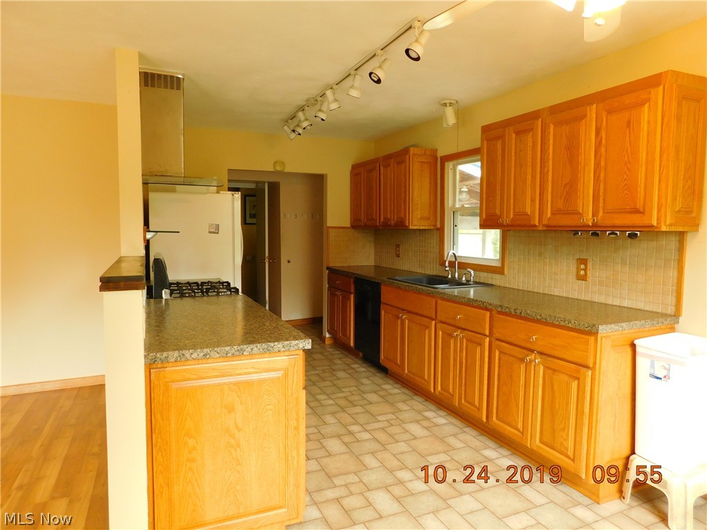 11789 Canaan Center Road Creston, OH 44217 - Photo 4 of 8