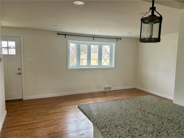 $1,875 | 214 Barbara Drive, McKees Rocks, PA 15136